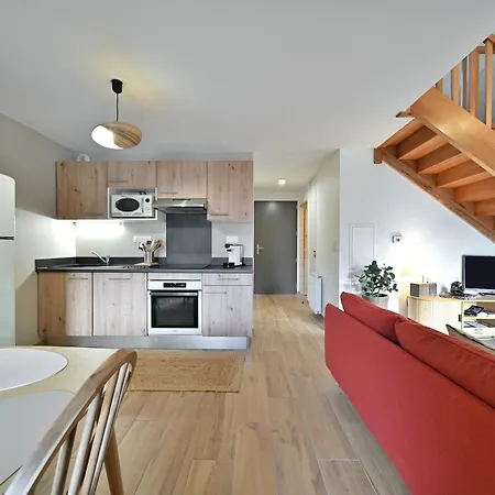 Superbe - Face Au Apartamento Génos